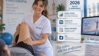 Fisioterapista che tratta il ginocchio di un Paziente in uno studio di fisioterapia, con gli adempimenti 2026: codice ATECO, Sistema TS, fattura detraibile e FSE